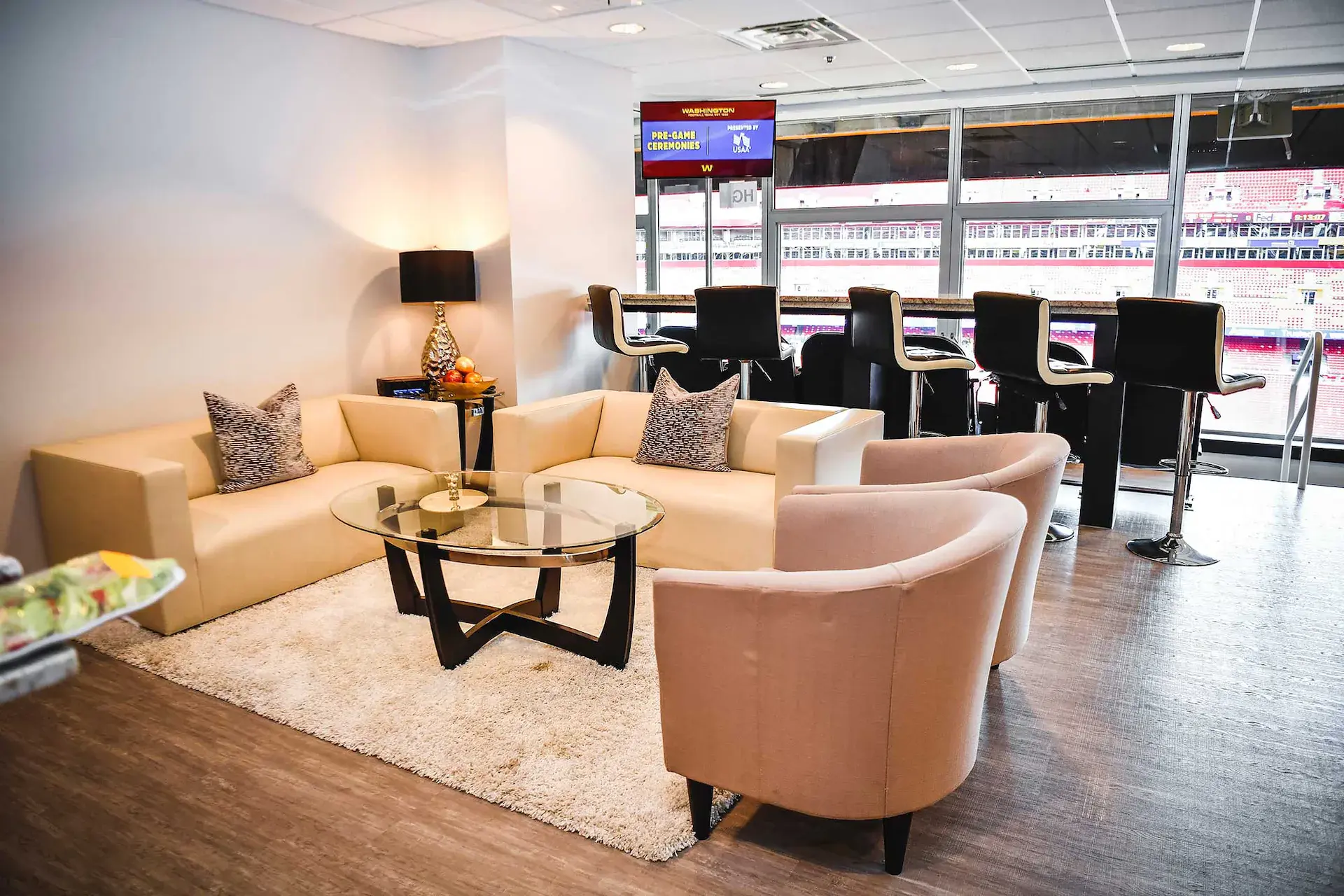 fans in suite